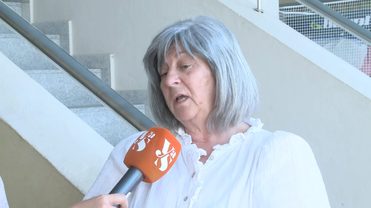 Está usando los medios que le da el sistema para alegarlo y no irse