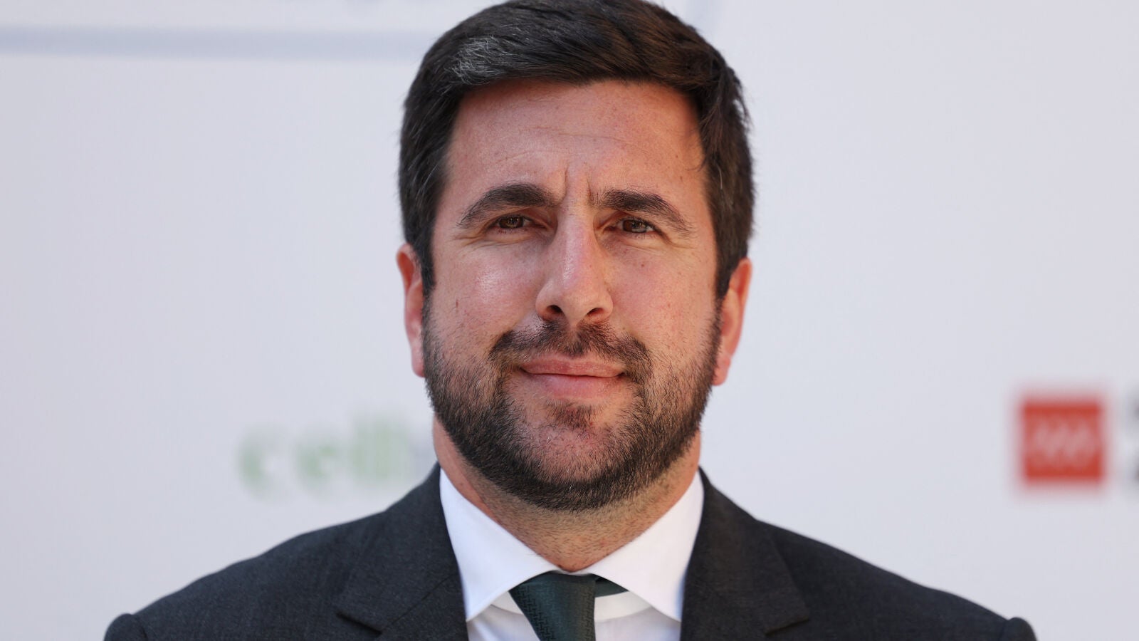 Enrique Riquelme presenta su candidatura a la presidencia del Real Madrid: ¿lo aceptará la Junta Electoral?