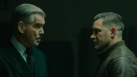 Pierce Brosnan y Tom Hardy en Tierra de mafiosos