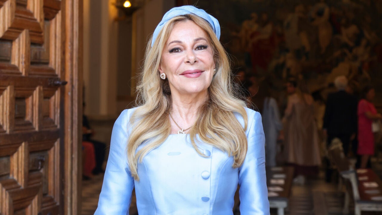 Ana Obregón, sin poder evitar las lágrimas en la boda de su sobrina Marta: "Era de las primas favoritas de Aless"
