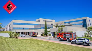 Imagen del Hospital de Torrevieja, donde se ha registrado el incendio Imagen del Hospital de Torrevieja, donde se ha registrado el incendio