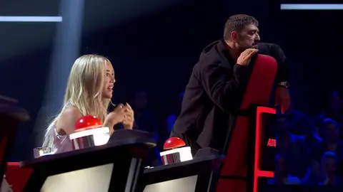 Antonio Orozco, muy dolido frente a esta tajante decisión de Ana Mena Ana Mena y Antonio Orozco, en La Voz Kids