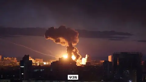 Al menos cuatro muertos y más de 80 heridos en un nuevo ataque masivo con misiles y drones rusos contra Kiev Al menos cuatro muertos y más de 80 heridos en un nuevo ataque masivo con misiles y drones rusos contra Kiev