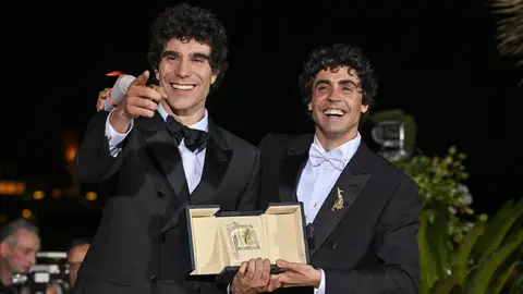 Javier Ambrossi y Javier Calvo en la ceremonia de clausura del Festival de Cannes Javier Ambrossi y Javier Calvo en la ceremonia de clausura del Festival de Cannes