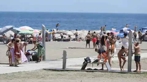 Domingo de contrastes: siete comunidades en aviso, mientras Canarias roza los 34 grados Domingo de contrastes: siete comunidades en aviso, mientras Canarias roza los 34 grados