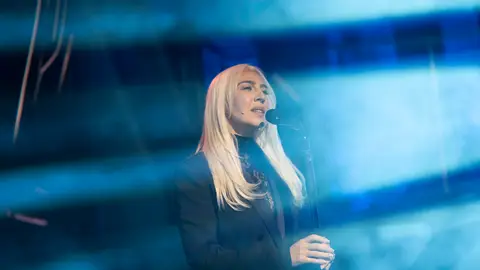 ¡Qué barbaridad! Mónica Naranjo sorprende cantando su nuevo tema en El Hormiguero ¡Qué barbaridad! Mónica Naranjo sorprende cantando su nuevo tema en El Hormiguero