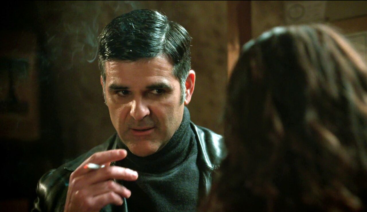 Cap&iacute;tulo 568 de Sue&ntilde;os de libertad; 26 de mayo: &Aacute;lvaro amenaza a Beatriz con delatarla si lo descubren tras el robo 