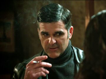 Cap&iacute;tulo 568 de Sue&ntilde;os de libertad; 26 de mayo: &Aacute;lvaro amenaza a Beatriz con delatarla si lo descubren tras el robo 