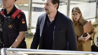Jonathan Andic deja la vicepresidencia de Mango y asegura que la acusaci&oacute;n contra &eacute;l es "injusta e infundada"