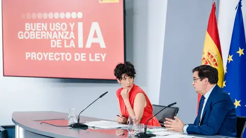 La ministra de Inclusión, Seguridad Social y Migraciones y portavoz del Gobierno, Elma Saiz, y el ministro para la Transformación Digital y de la Función Pública, Óscar López La ministra de Inclusión, Seguridad Social y Migraciones y portavoz del Gobierno, Elma Saiz, y el ministro para la Transformación Digital y de la Función Pública, Óscar López