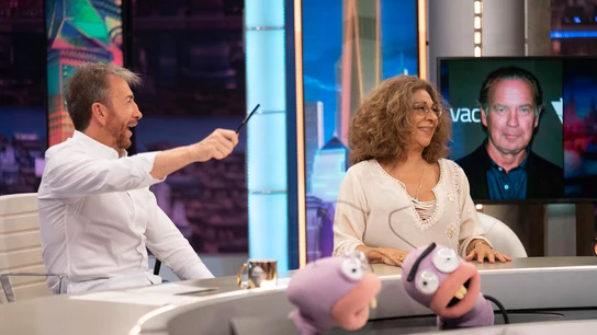 "Se empezaron a pegar tiros": el surrealista día en el que Lolita y Miguel Bosé temieron por su vida "Se empezaron a pegar tiros": el surrealista día en el que Lolita y Miguel Bosé temieron por su vida