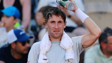 El sufrimiento de Casper Ruud en Roland Garros