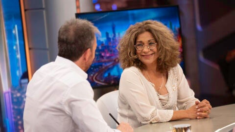 Lolita Flores desvela lo que busca en una pareja: "Soy muy mani&aacute;tica con las manos de los hombres"