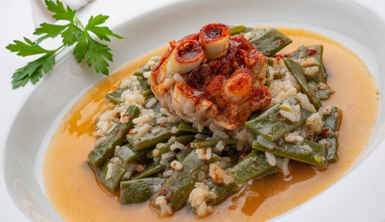 Argui&ntilde;ano: receta de jud&iacute;as verdes con arroz y manitas de cerdo, un plato completo, nutritivo y tradicional