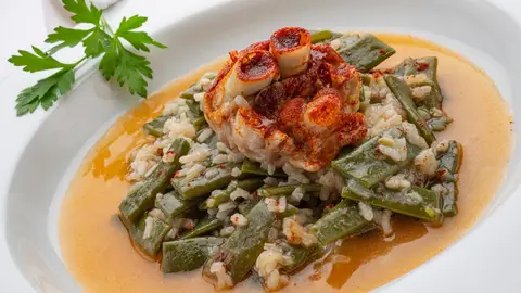 Arguiñano: receta de judías verdes con arroz y manitas de cerdo, un plato completo, nutritivo y tradicional Arguiñano: receta de judías verdes con arroz y manitas de cerdo, un plato completo, nutritivo y tradicional