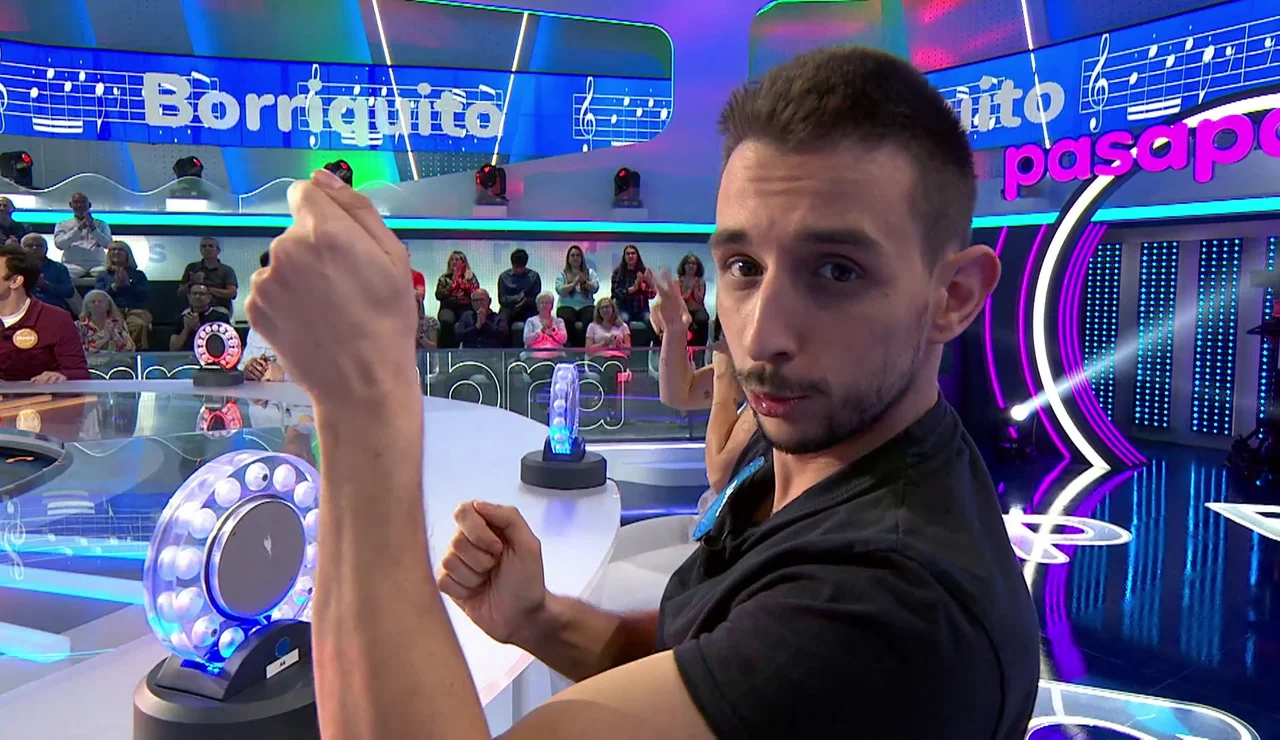 David tenía razón desde el principio: victoria con Peret en La Pista cantando ‘Borriquito’