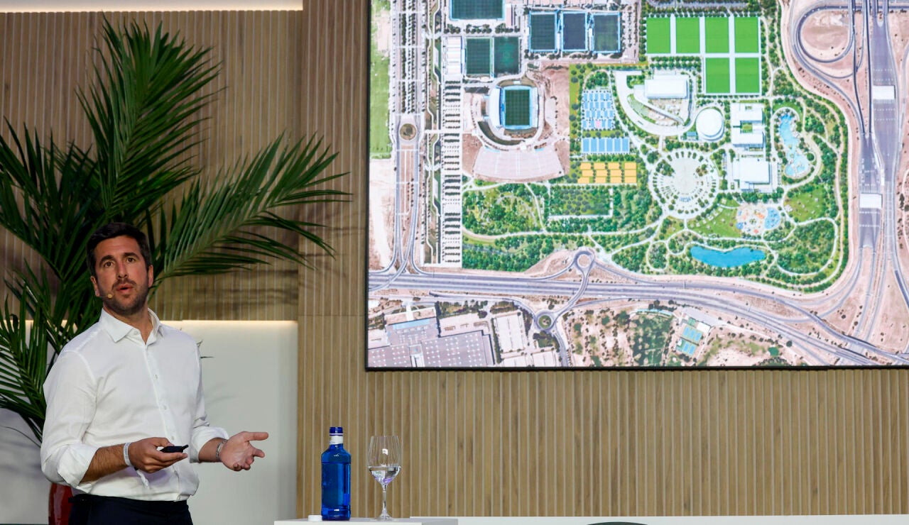 Enrique Riquelme presenta su proyecto social