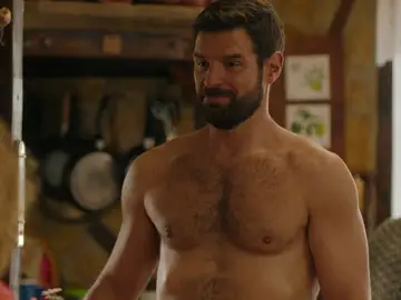 Daryl conoce a la extravagante familia de Carol: “¿Qué intenciones tienes con mi hijastra?” Daryl conoce a la extravagante familia de Carol: “¿Qué intenciones tienes con mi hijastra?”