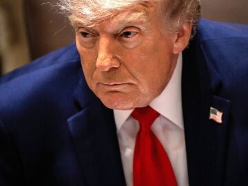 Trump amenaza a Om&aacute;n por las negociaciones con Ir&aacute;n sobre Ormuz: "Se comportar&aacute; o tendremos que destruirlo"