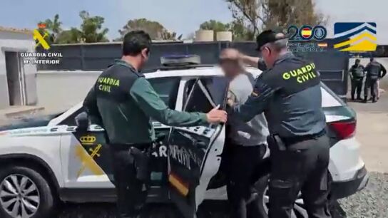 Nueve detenidos por asistir a redes de tr&aacute;fico de personas en las costas de Almer&iacute;a