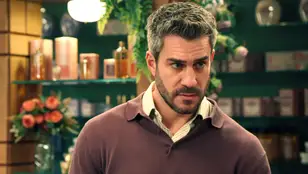 Andrés cuenta a Begoña su historia con Valentina