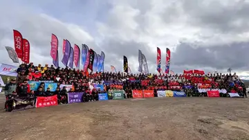Equipos inscritos en el Rally de Taklimakan Equipos inscritos en el Rally de Taklimakan