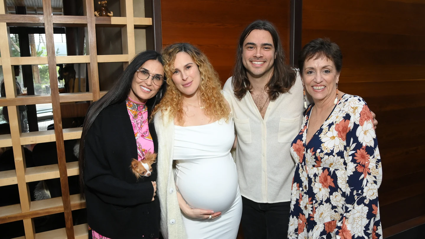 Demi Moore con su hija Rumer Willis y su ex Derek Richard Demi Moore con su hija Rumer Willis y su ex Derek Richard