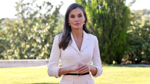 La reina Letizia alerta contra el consumo de tabaco y los vapeadores