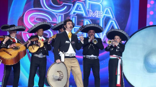 An&iacute;bal G&oacute;mez sorprende con una particular versi&oacute;n de &lsquo;Mocatriz&rsquo; acompa&ntilde;ado de mariachis