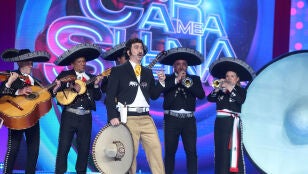 An&iacute;bal G&oacute;mez sorprende con una particular versi&oacute;n de &lsquo;Mocatriz&rsquo; acompa&ntilde;ado de mariachis