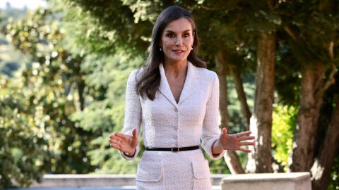La reina Letizia alerta contra el consumo de tabaco y los vapeadores