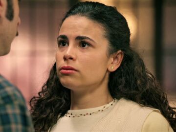 Salva sacrifica su relaci&oacute;n con Mabel para protegerla