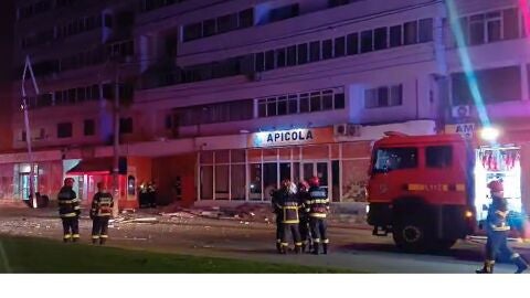  Ruman&iacute;a responsabiliza a Rusia del impacto de un dron contra un edificio residencial en el este del pa&iacute;s