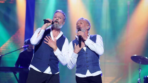 Jesul&iacute;n de Ubrique y Rafa de La Uni&oacute;n llenan el plat&oacute; de recuerdos con &lsquo;Vuelve el amor&rsquo; 