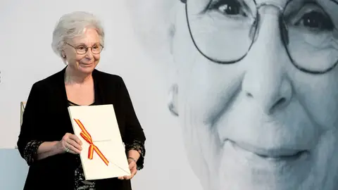Josefina Molina con su Premio Nacional de Cinematografía en el Festival de San Sebastián de 2019 Josefina Molina con su Premio Nacional de Cinematografía en el Festival de San Sebastián de 2019