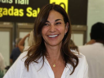 Maril&oacute; Montero, en el aeropuerto de Madrid