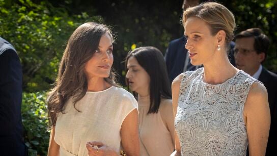 Reina Letizia y Charlene de M&oacute;naco