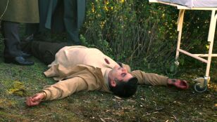 Gabriel descubre una pista clave junto al cad&aacute;ver de &Aacute;lvaro que apunta a Beatriz como principal sospechosa del crimen