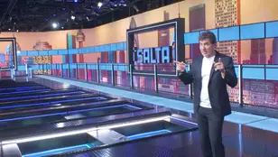 Tour por el impresionante plató de ¡Salta! con Manel Fuentes: "Esto da vértigo"