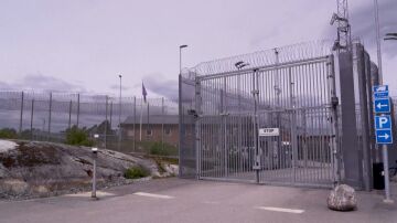 valla de una c&aacute;rcel en Suecia