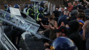 Imagen de las manifestaciones por la muerte del joven Henry Nowak 