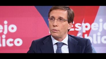Mart&iacute;nez- Almeida