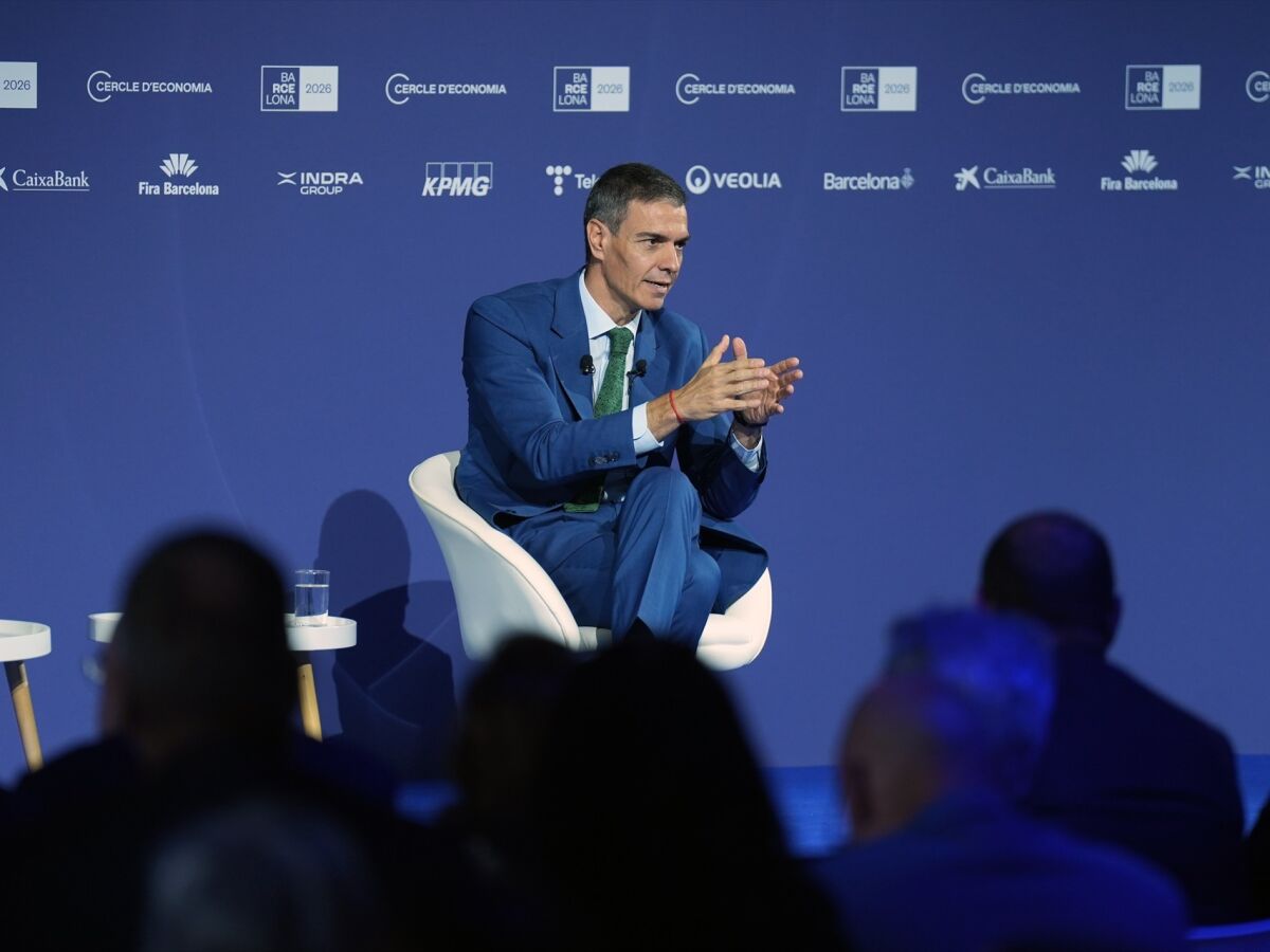 Sánchez evita hablar del sumario del caso Leire y mantiene que presentará  los presupuestos de 2027