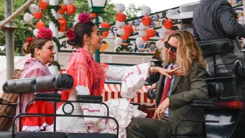 Rocío Crusset y Charlie Schein en la Feria de Abril de Sevilla Rocío Crusset y Charlie Schein en la Feria de Abril de Sevilla