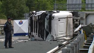 Cami&oacute;n accidentado