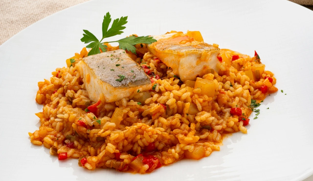 Karlos Arguiñano elabora una receta de arroz con bacalao en honor a Vicenta