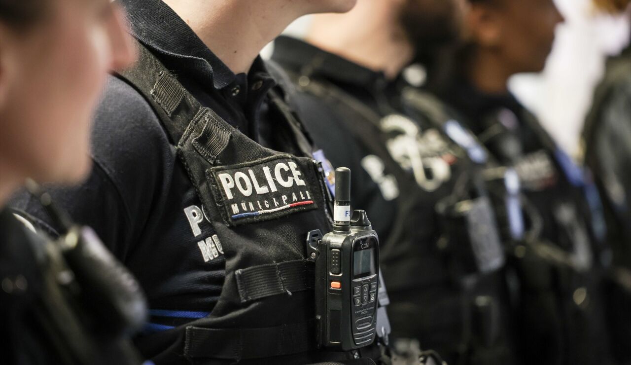 Polic&iacute;a francesa