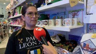 Vegueta se prepara para recibir al Papa: &ldquo;Hemos tenido que pedir los bolsos varias veces porque se agotan&rdquo;