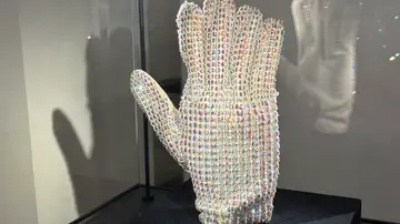 El guante de Michael Jackson. El guante de Michael Jackson.