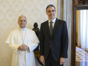 Pedro Sánchez acompañará al Papa León XIV en un encuentro con migrantes en Gran Canaria Pedro Sánchez acompañará al Papa León XIV en un encuentro con migrantes en Gran Canaria